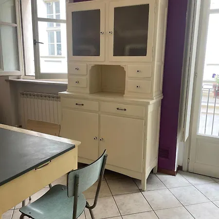 Cozy In The Historic Heart Daire *