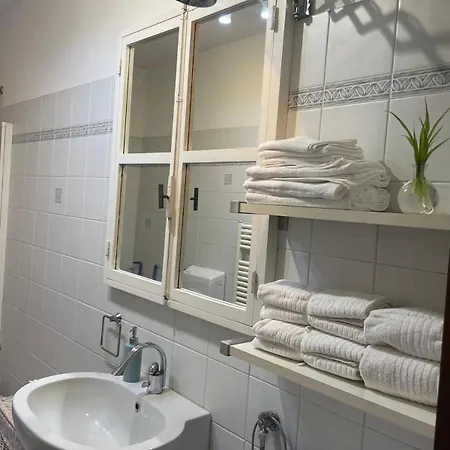 Cozy In The Historic Heart Torino