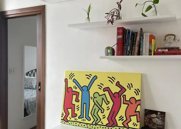 Cozy In The Historic Heart