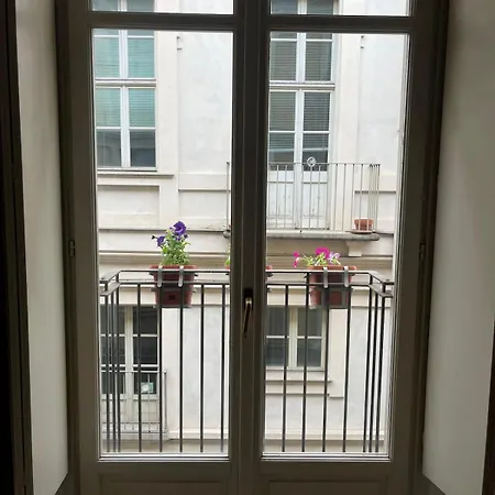 Cozy In The Historic Heart Apartament *